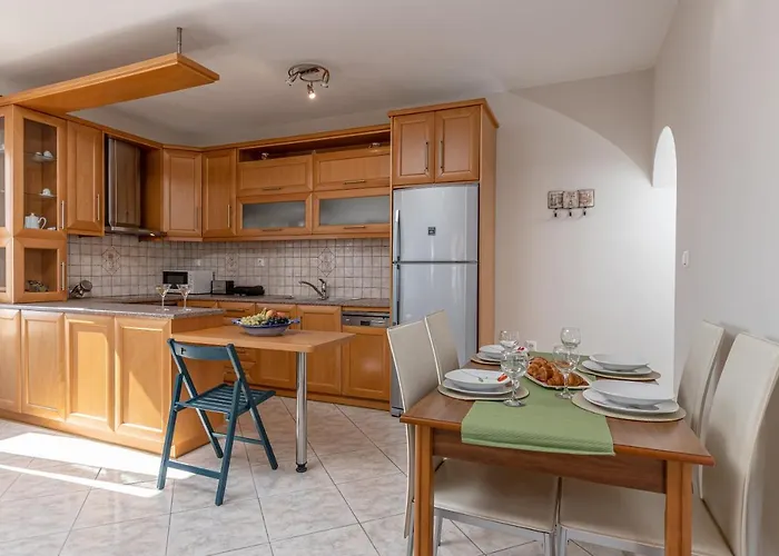 Optasia Naxos Center 2 Bedroom New Naxos City