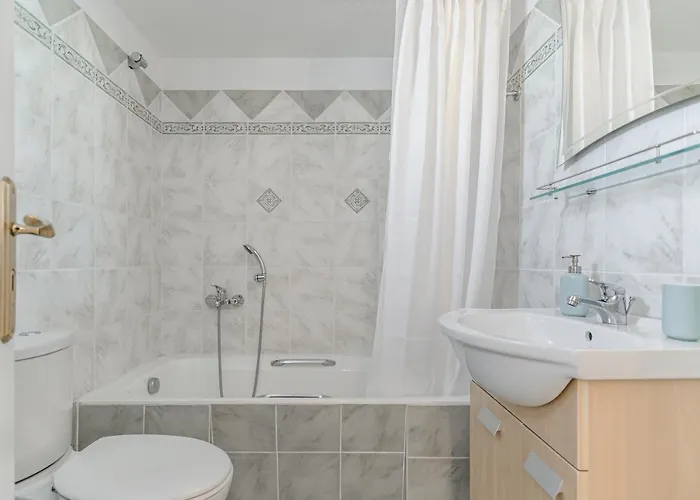 Optasia Naxos Center 2 Bedroom New